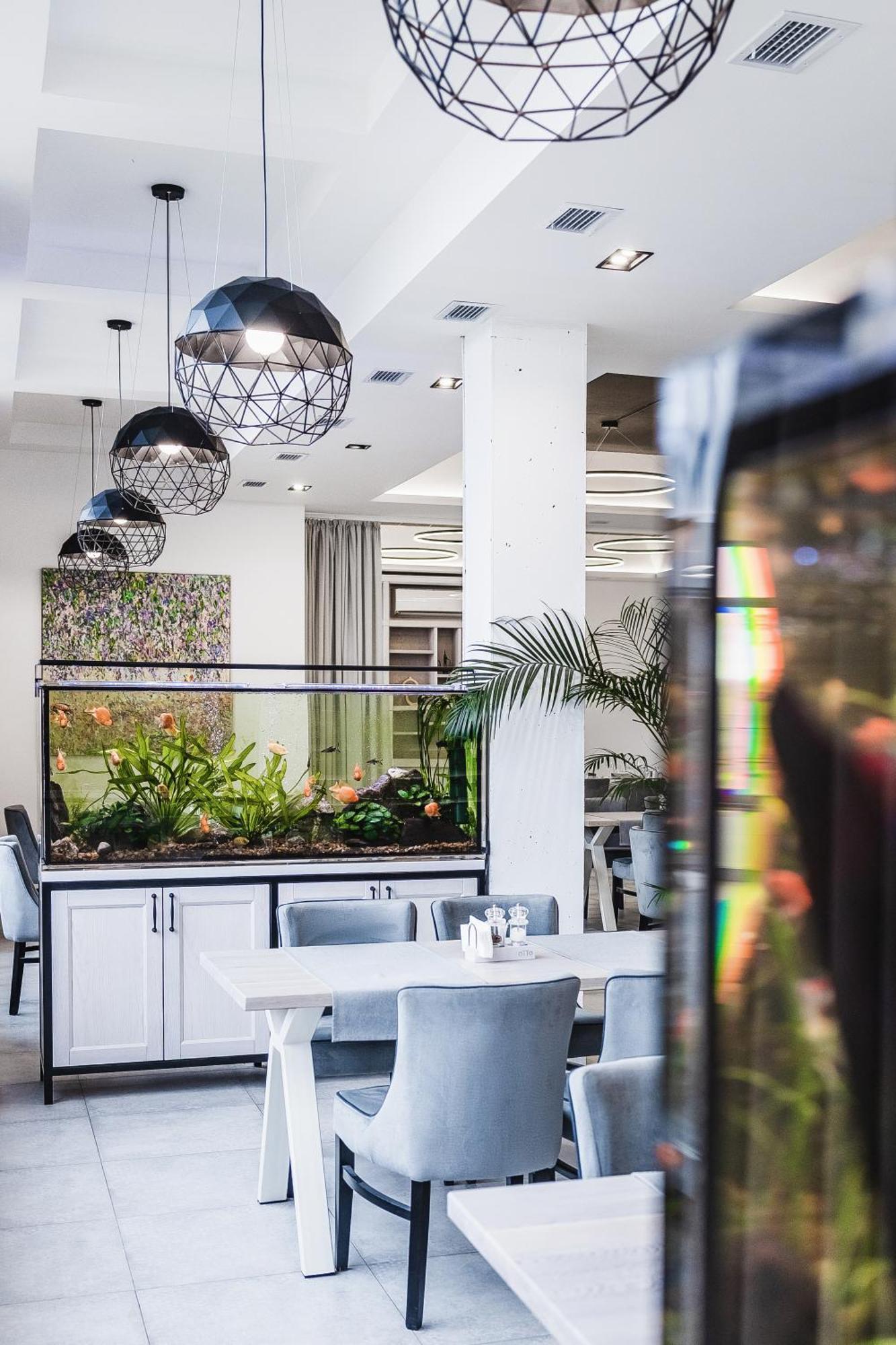 Otto Hotel-Restaurant Rivne Bagian luar foto