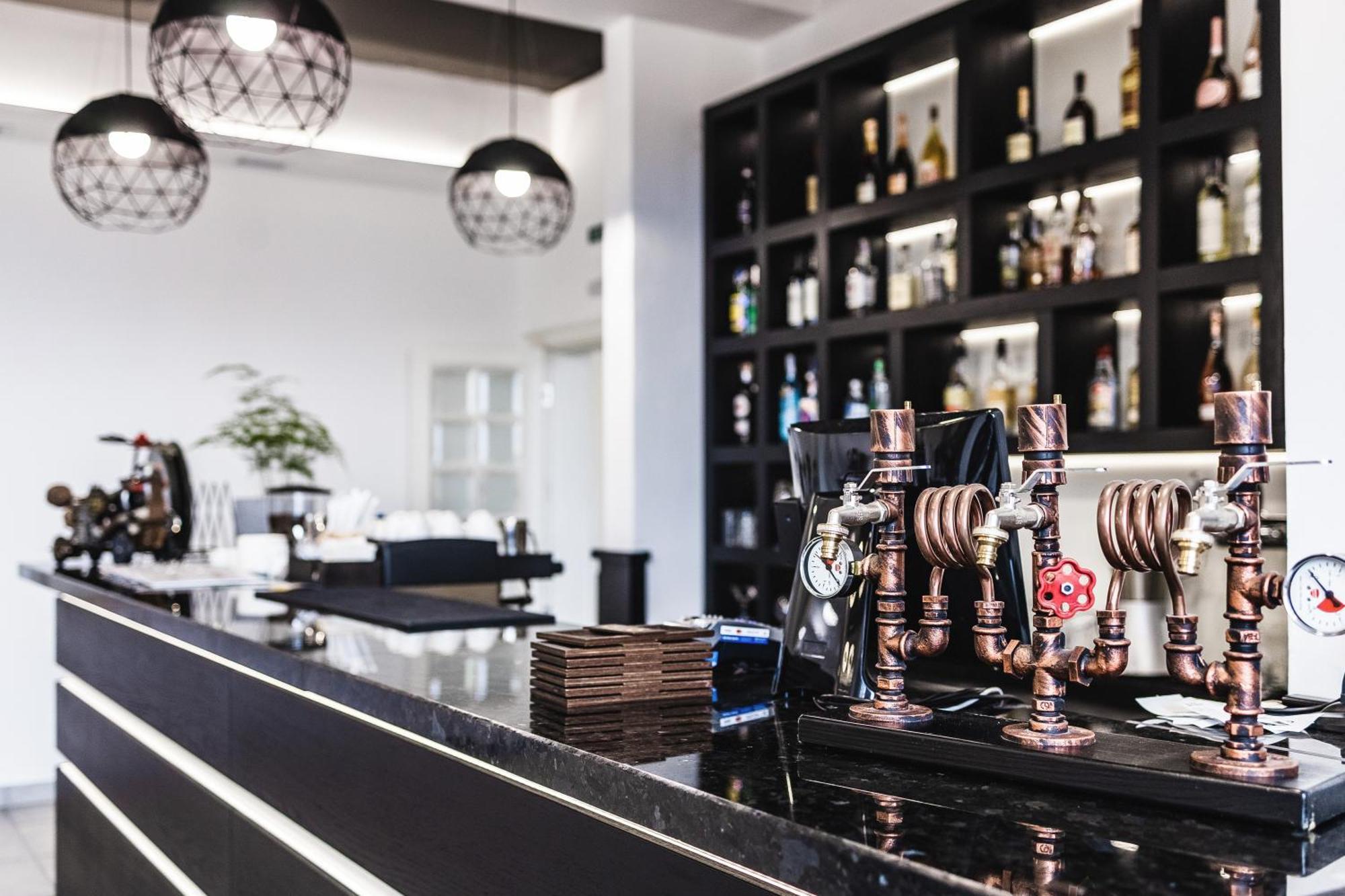 Otto Hotel-Restaurant Rivne Bagian luar foto